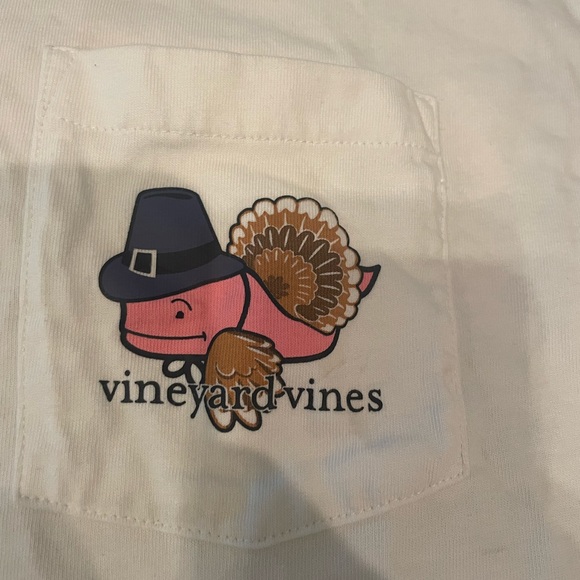 M Vineyard Vines Thanksgiving whale t shirt - Picture 3 of 6